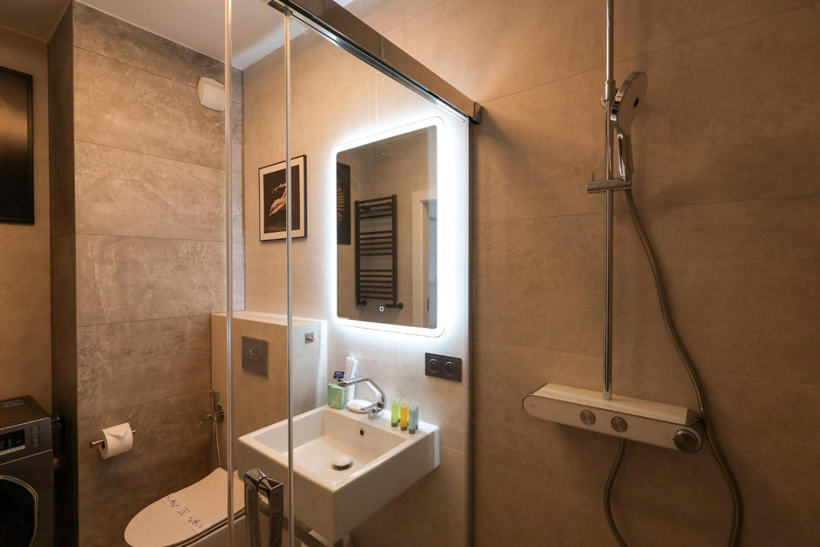 Premium Studio Klobucka Airport Warsawa Bagian luar foto