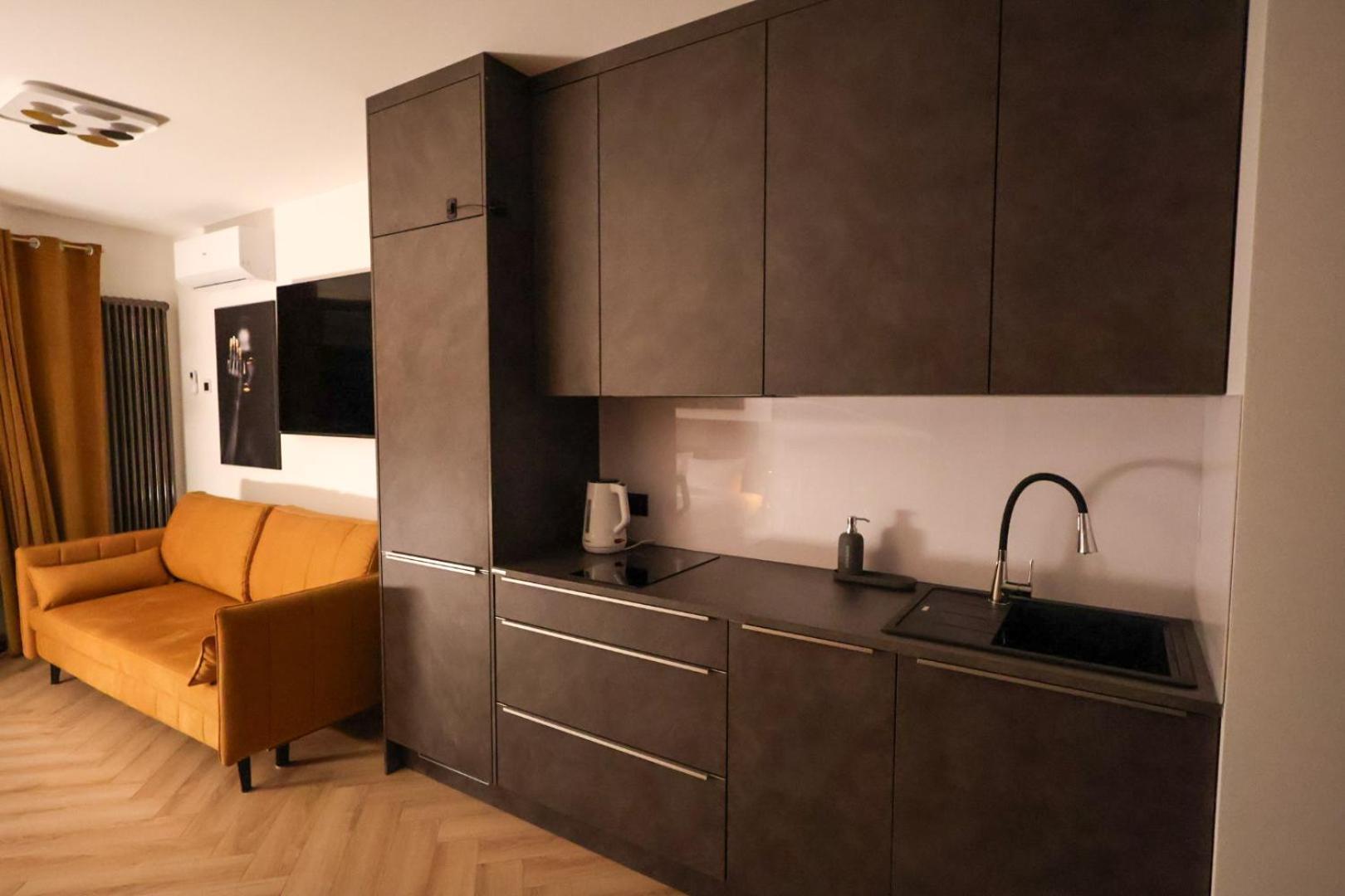 Premium Studio Klobucka Airport Warsawa Bagian luar foto